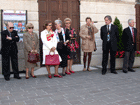 ingrandisci