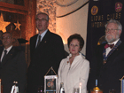 il segretario del governatore Sergio Russo, il presidente di circoscrizione Marco Gibin, Adriana Bazzanella ed il governatore